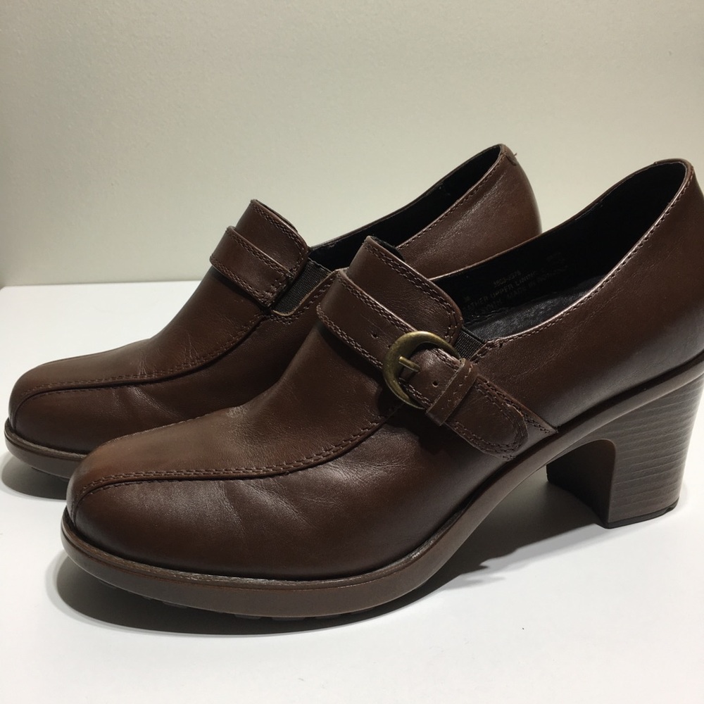 Dansko Brown Leather Block Heel Loafer Size  38